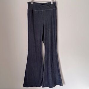 HALARA Flex High-Waisted Blue Crossover Washed Flare Stretch Soft Jeans NEW Mp
